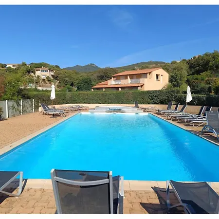 Dolce & C2 Vue Avec Piscine